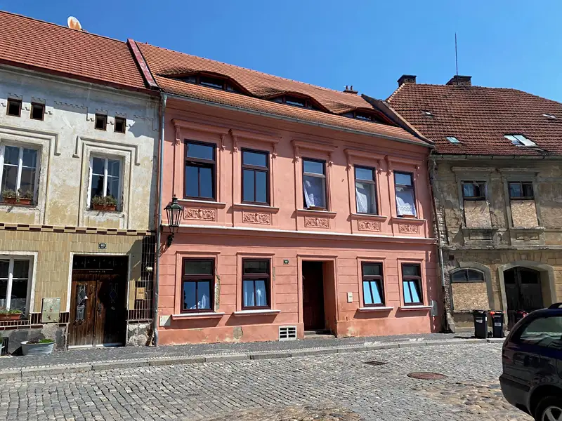 Pronájem bytu 1+1 50 m², Žatec – náhled fotky 1