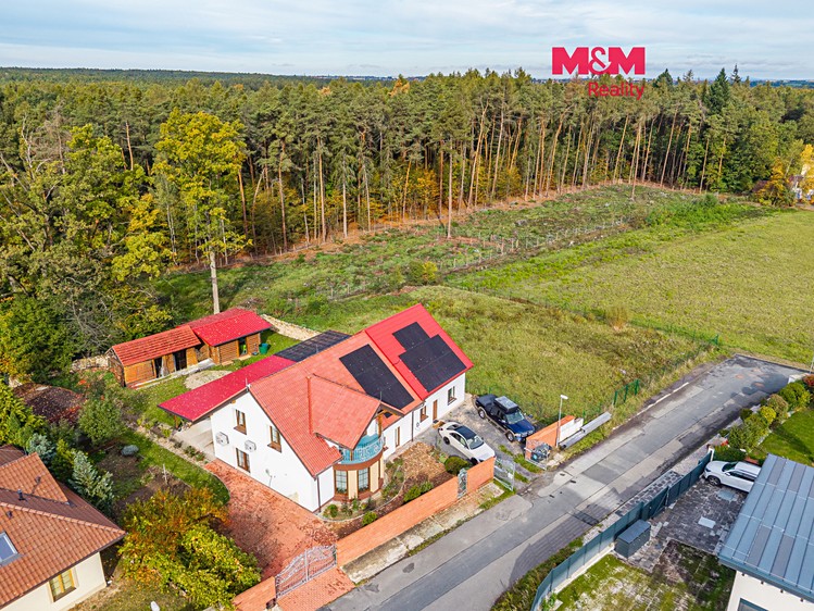 Haus zum Kauf, 232 m² (1 von 30)