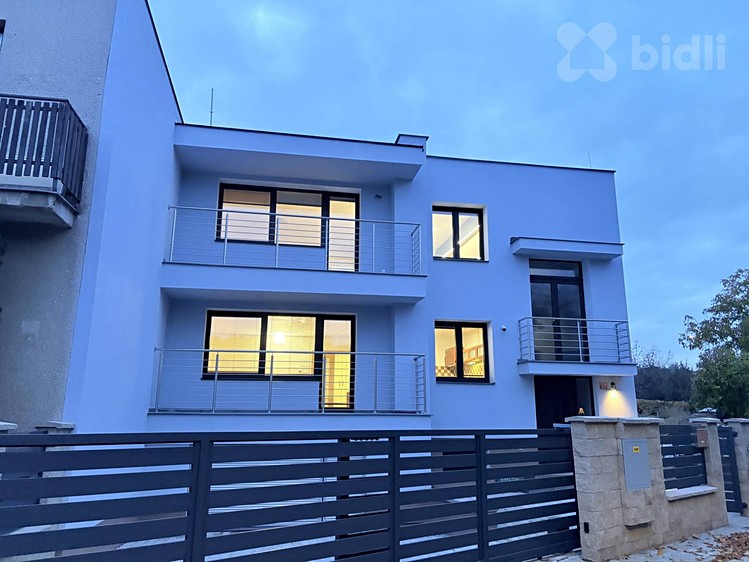 Pronájem bytu 4+1, 104 m² (21 z 21)