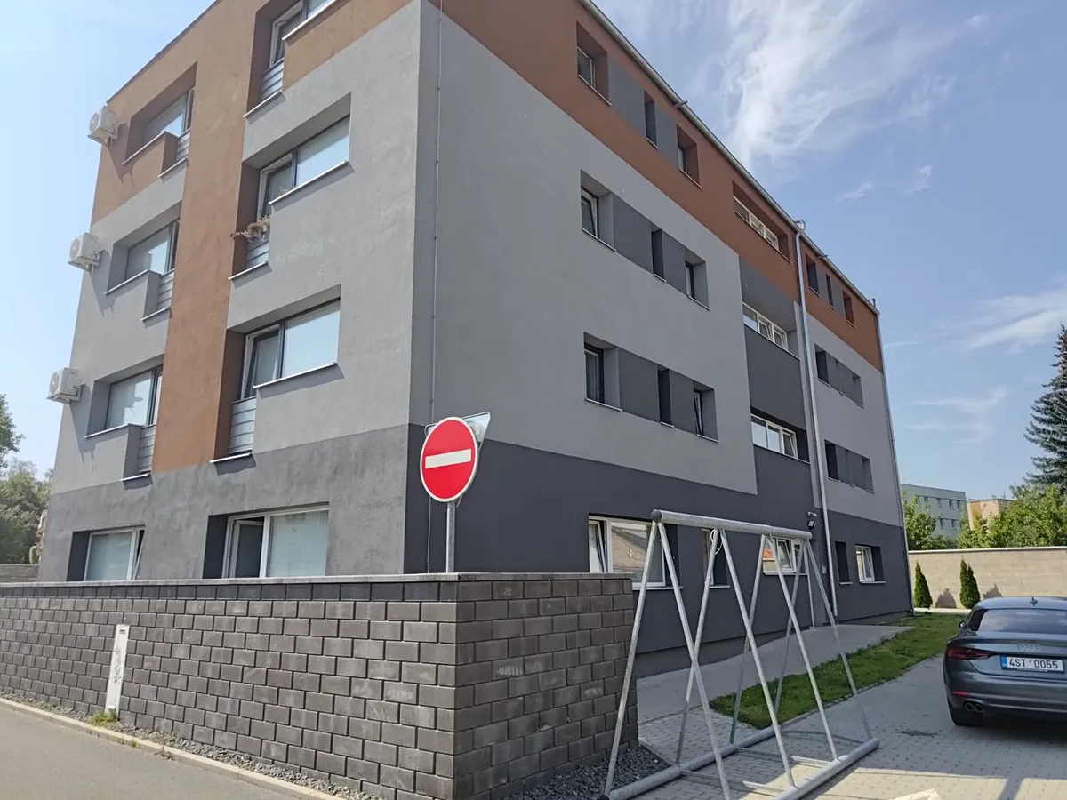 Pronájem bytu 3+kk 90 m²