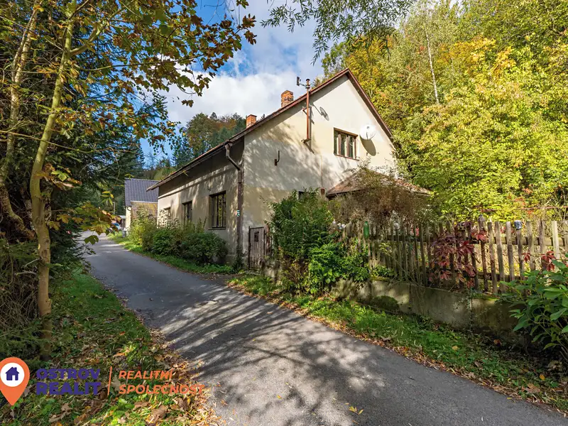 Prodej rodinného domu 110 m², pozemek 883 m², Semanín – náhled fotky 1