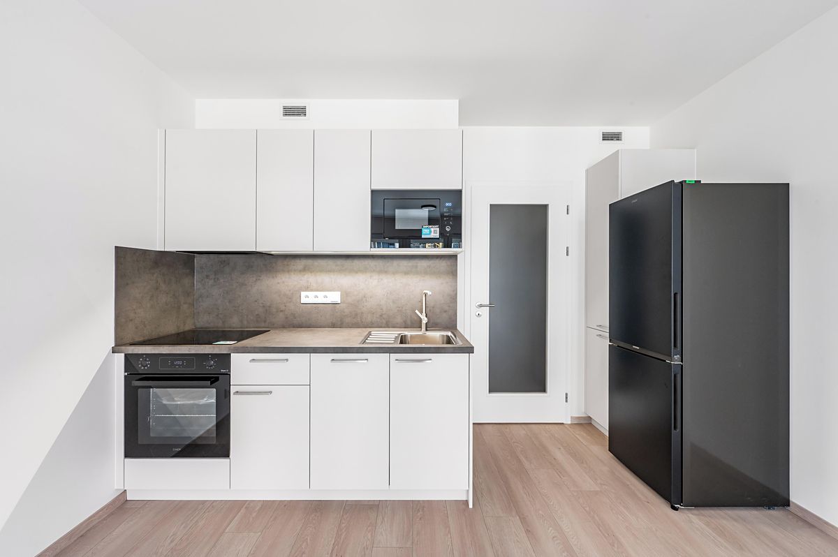 Pronájem bytu 1+kk 32 m², Praha – fotka 1 z 3