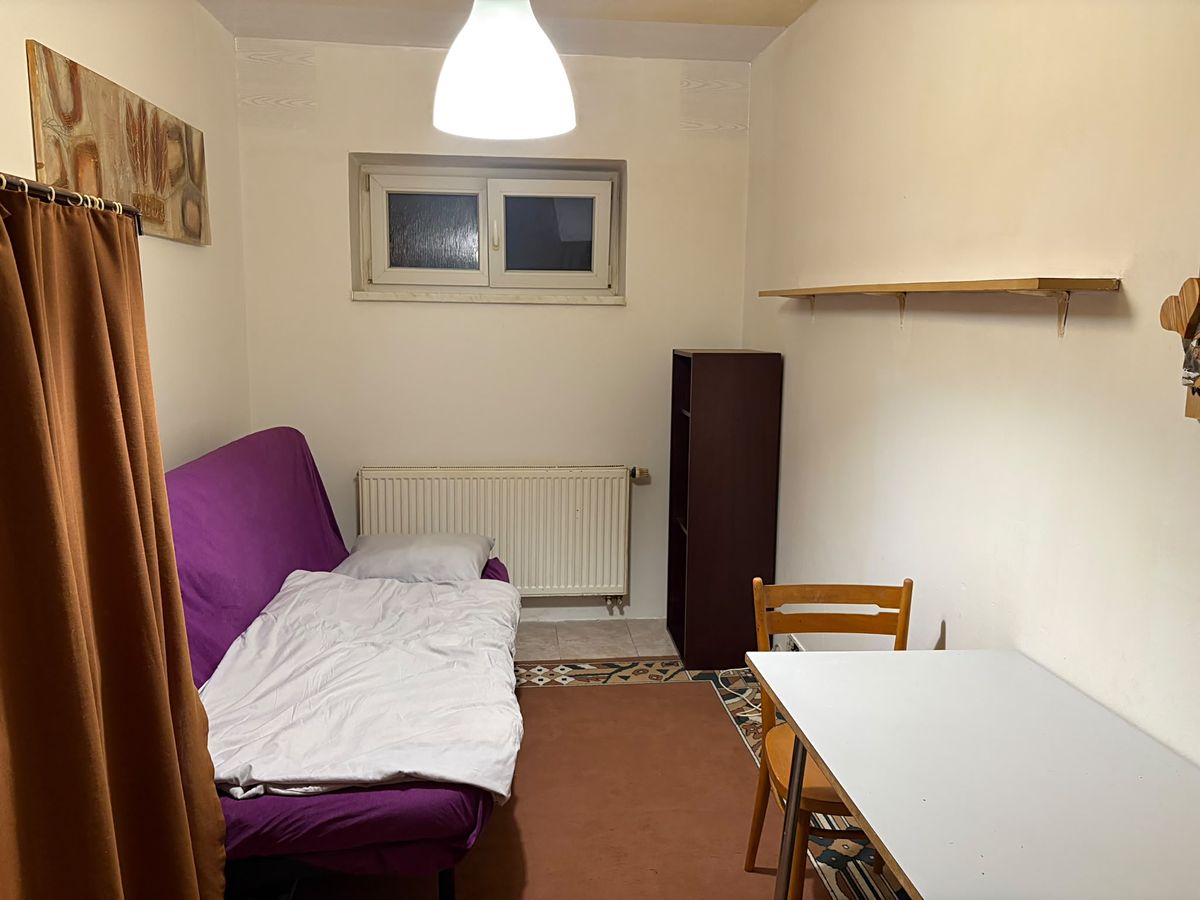 Pronájem bytu pokoje 10 m², Praha – fotka 1 z 3