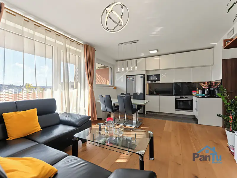 Prodej bytu 3+kk 87 m², Praha – náhled fotky 1