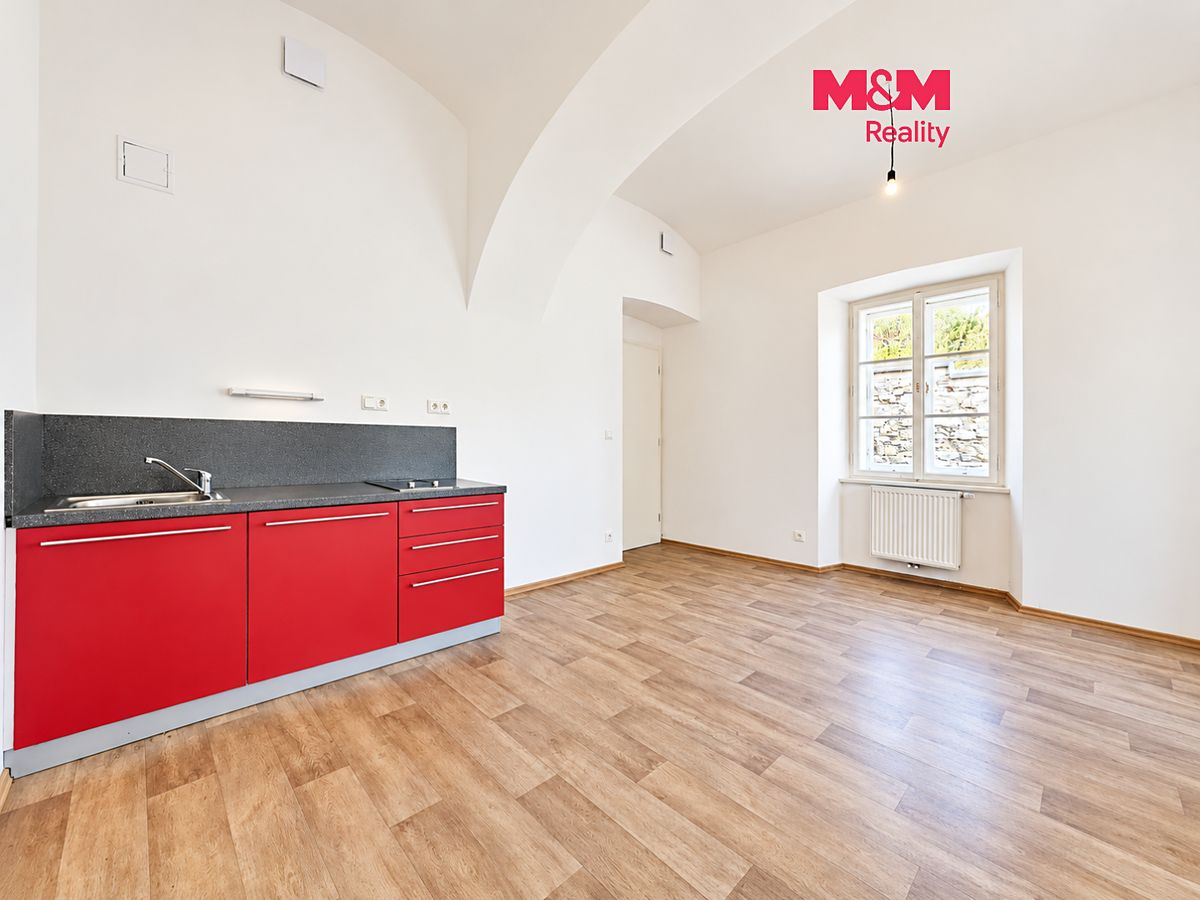 Pronájem bytu 2+kk 40 m²