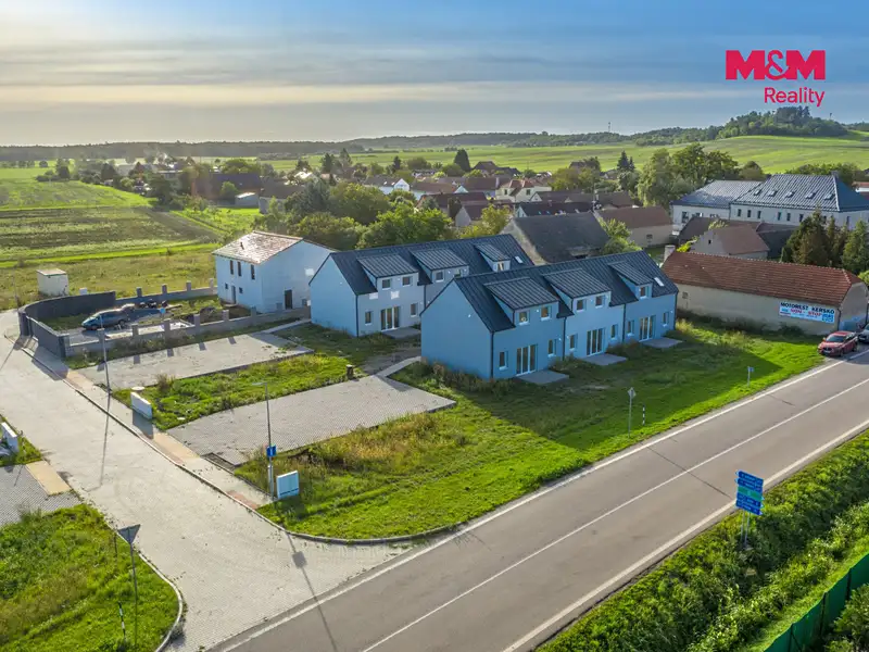 Prodej rodinného domu 102 m², pozemek 344 m², Starý Vestec – náhled fotky 2