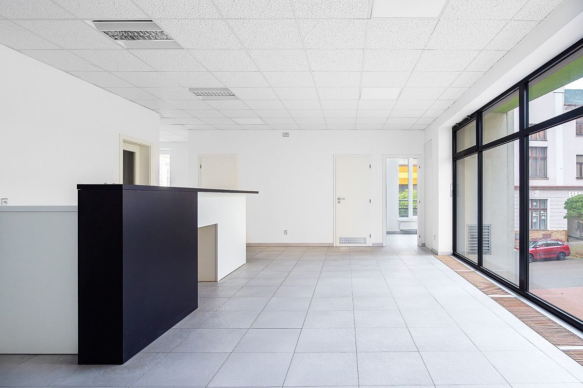 Pronájem obchodního prostoru 71 m², Vlašim – fotka 1 z 3
