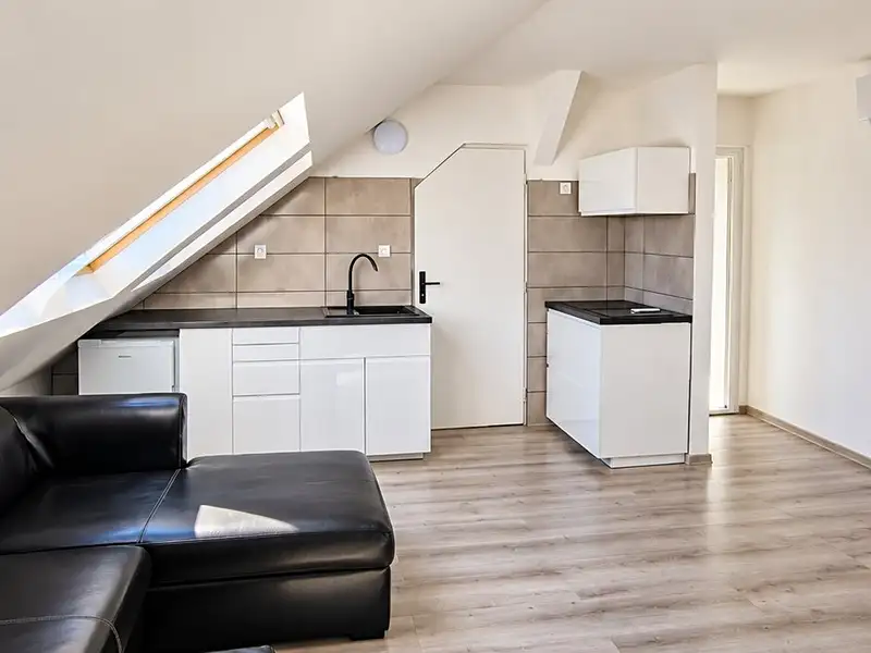 Pronájem bytu 2+kk 44 m², Milovice – náhled fotky 2