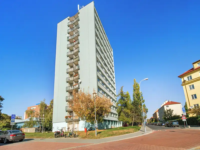 Pronájem bytu 3+1 70 m², Brno – náhled fotky 1