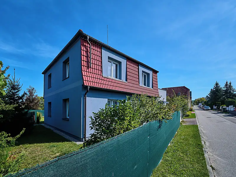 Prodej rodinného domu 175 m², pozemek 660 m², Včelná – náhled fotky 1