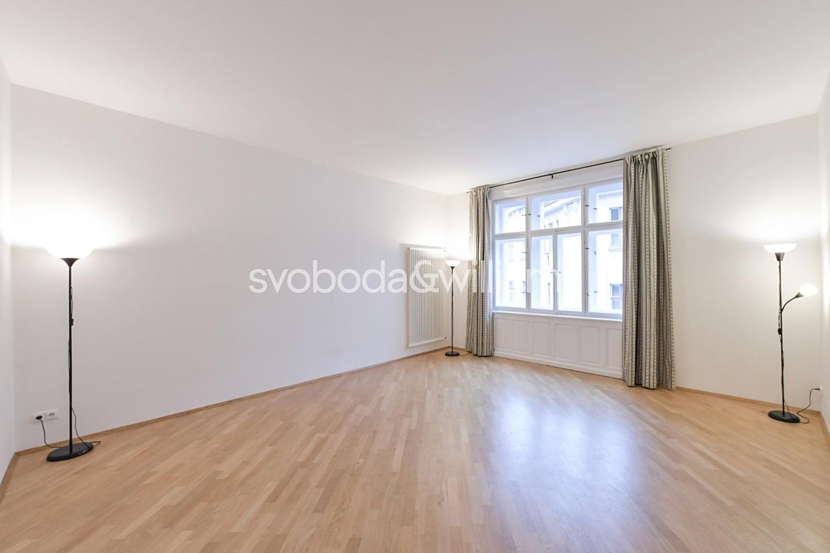 Pronájem bytu 4+kk 100 m² – fotografie 3