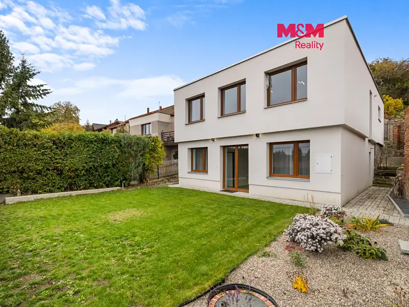 Pronájem rodinného domu 115 m², pozemek 306 m², Hradečno – náhled fotky 1