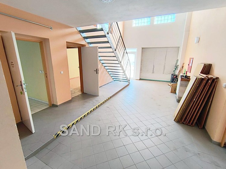 Gewerbefläche zur Miete, 550 m² (3 von 25)