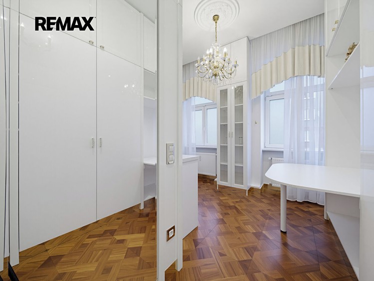 Prodej bytu 2+1, 72 m² (23 z 37)