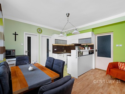 Haus zum Kauf, 165 m² (2 von 23)