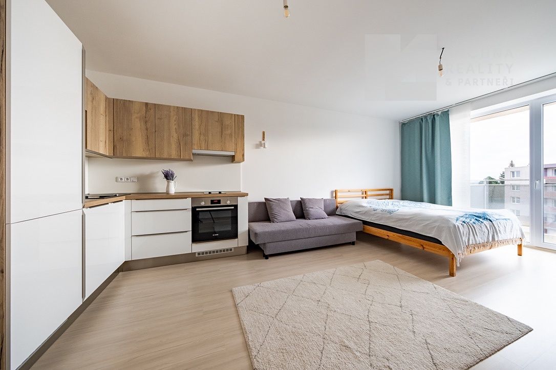Pronájem bytu 1+kk 35 m²