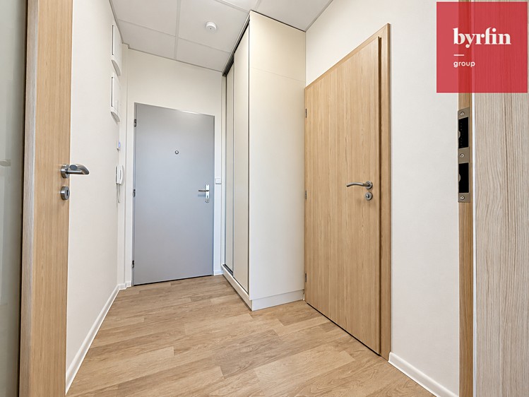 Pronájem bytu 2+kk, 35 m² (8 z 11)