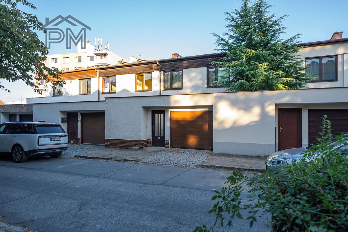 Prodej rodinného domu 175 m², pozemek 269 m², Brno – fotka 1 z 3