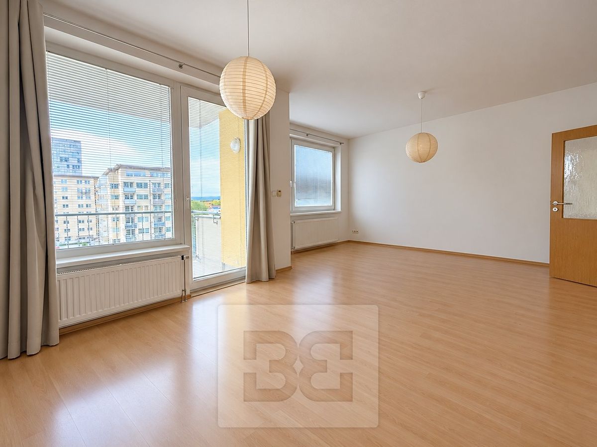 Pronájem bytu 1+kk 40 m²