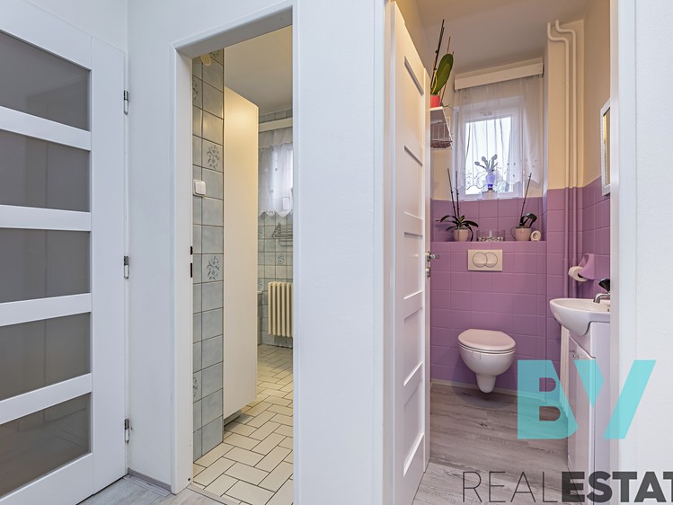 Будинок на продаж, 308 м² (18 з 44)