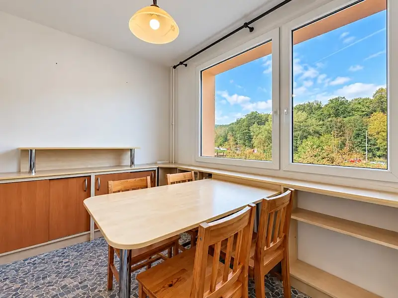 Prodej bytu 3+1 78 m², Jirkov – náhled fotky 3