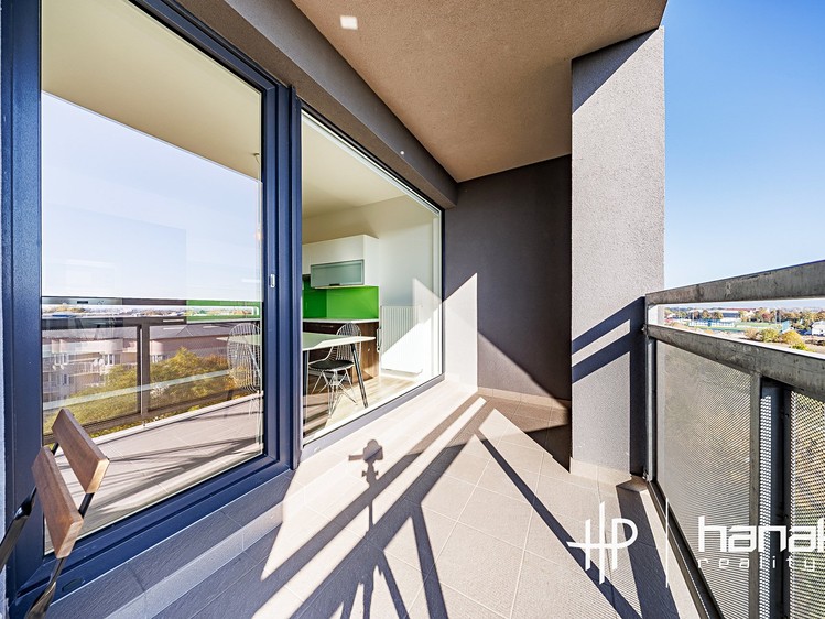 Pronájem bytu 2+1, 63 m² (10 z 24)