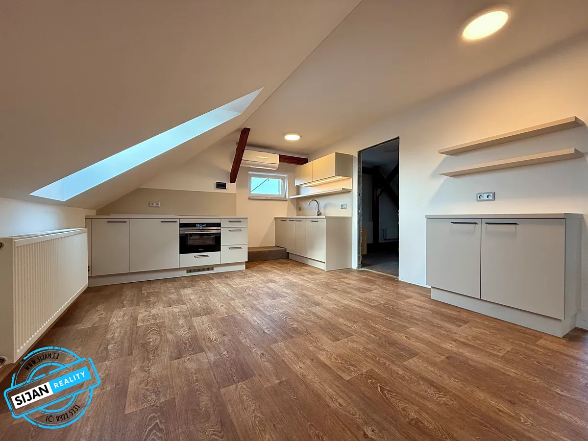 Pronájem bytu 2+kk 105 m²