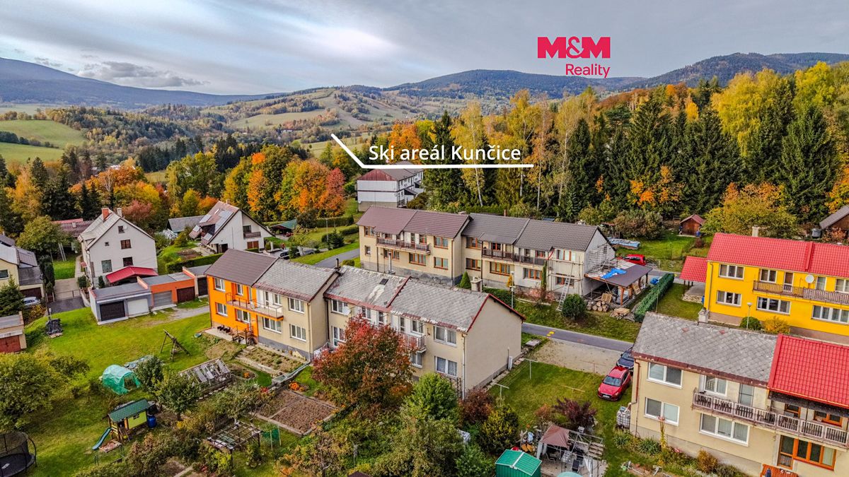 Prodej rodinného domu 114 m², pozemek 188 m², Staré Město – fotka 1 z 3