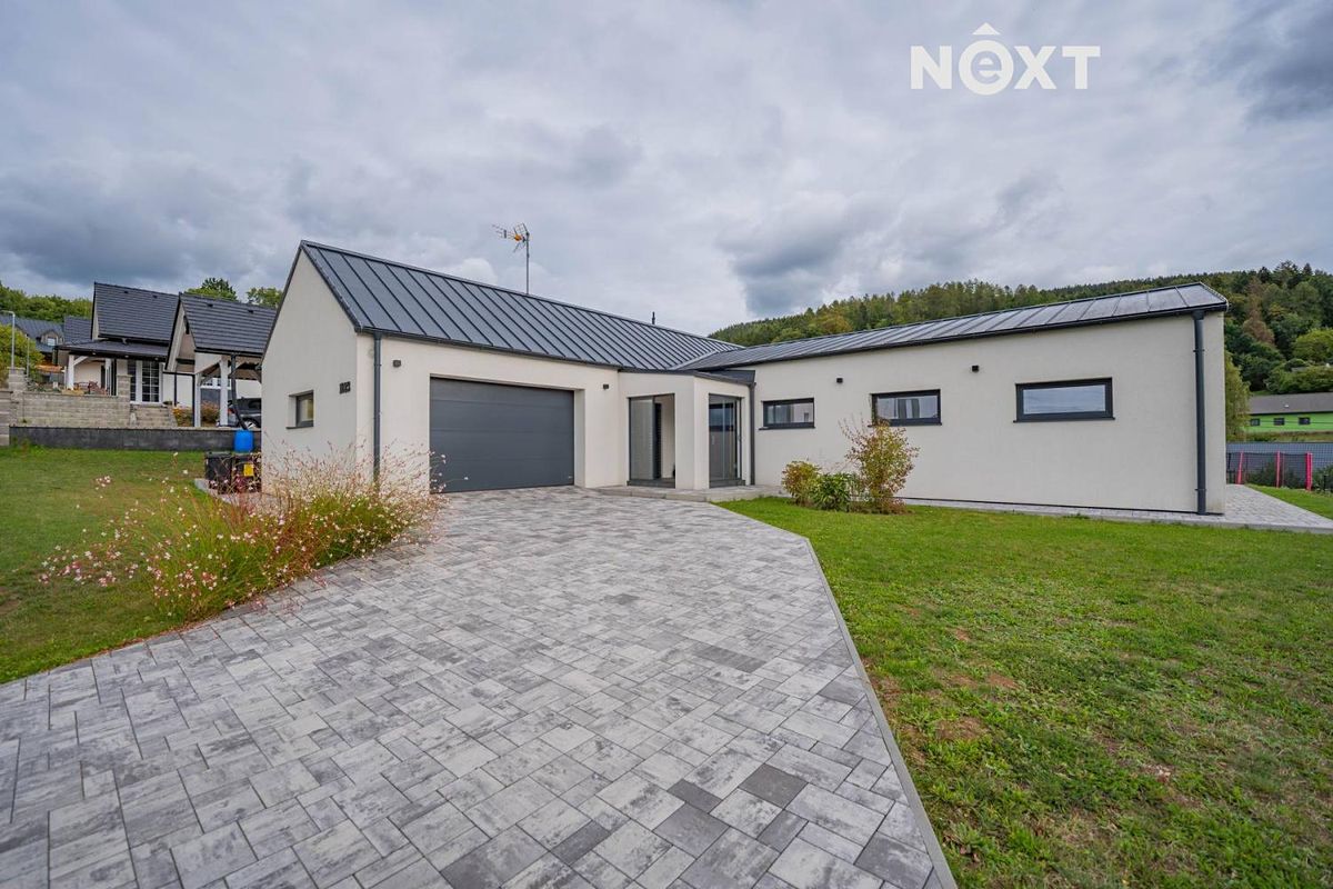 Prodej rodinného domu 200 m², pozemek 1010 m², Nový Malín – fotka 1 z 3