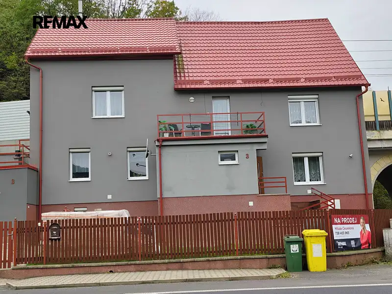 Prodej vícegeneračního domu 292 m², pozemek 210 m², Dobkovice – náhled fotky 2