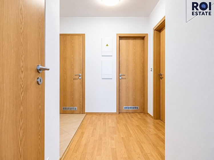 Pronájem bytu 2+kk, 57 m² (15 z 21)
