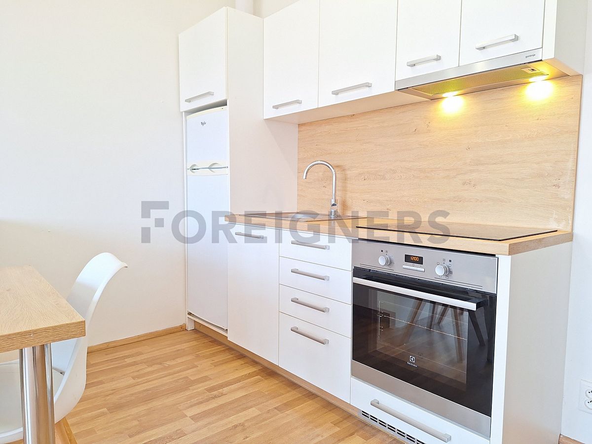 Pronájem bytu 1+kk 29 m²