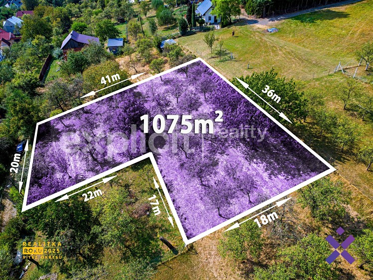 Prodej pozemku, 1 075 m² (2 z 21)