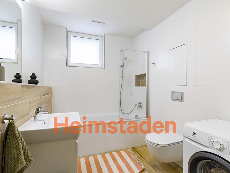 Pronájem bytu 2+kk, 57 m² (7 z 15)