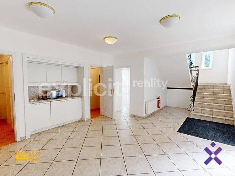 Комерційне приміщення в оренду, 460 м² (20 з 39)