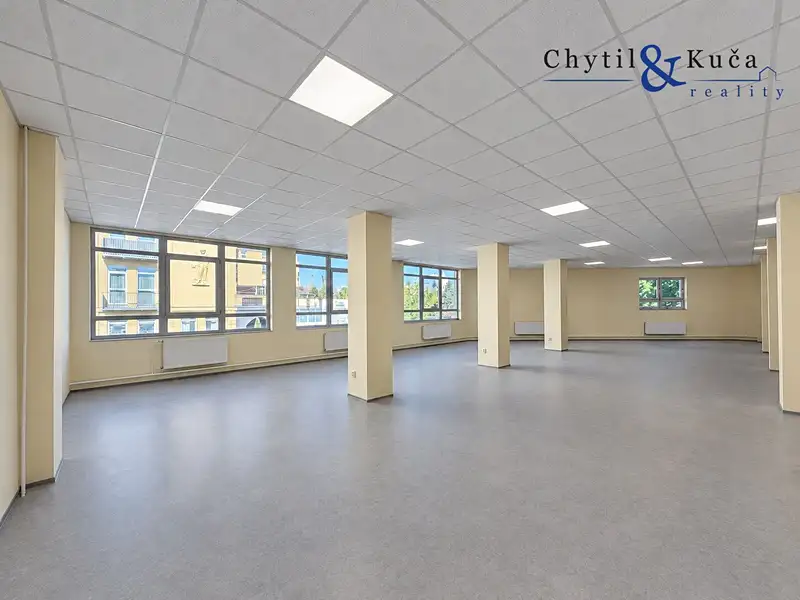 Pronájem obchodního prostoru 170 m², Přerov – náhled fotky 3