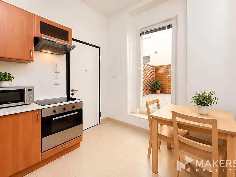 Prodej ubytovacího zařízení 190 m², Praha – náhled fotky 2