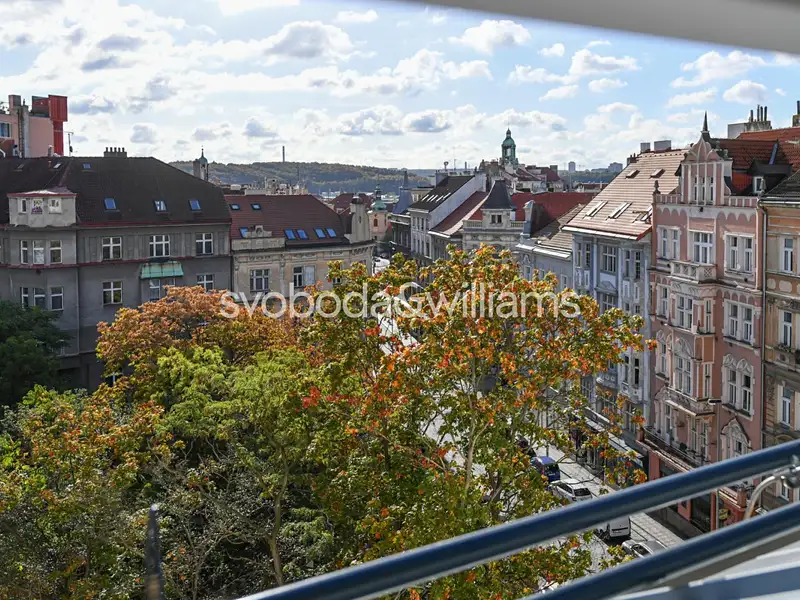 Prodej bytu 1+kk 35 m², Praha – náhled fotky 2