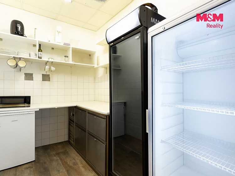 Комерційне приміщення в оренду, 76 м² (15 з 19)