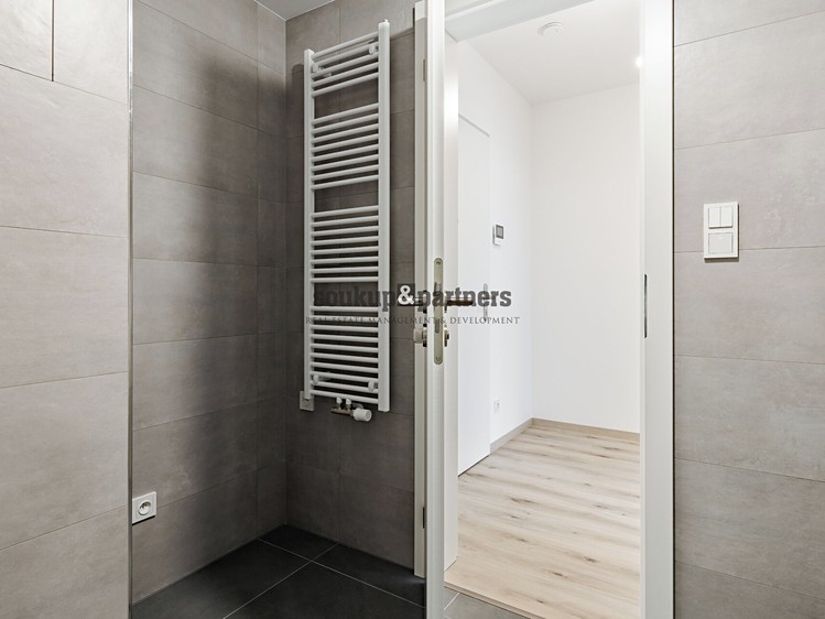 Prodej bytu 1+kk, 30 m² (8 z 16)