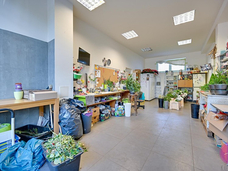 Комерційне приміщення на продаж, 140 м² (23 з 32)
