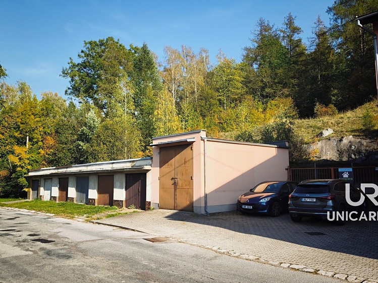 Prodej komerčního prostoru, 834 m² (4 z 35)