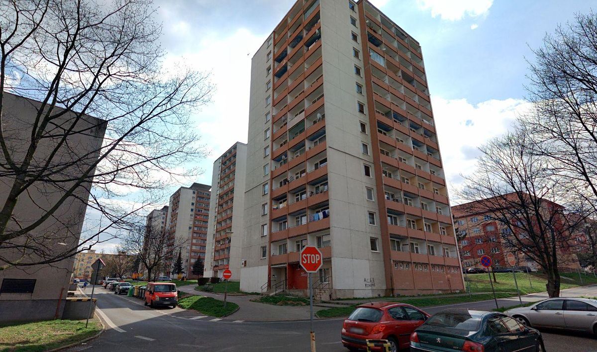 Pronájem bytu 1+kk 21 m², Most – fotka 1 z 3