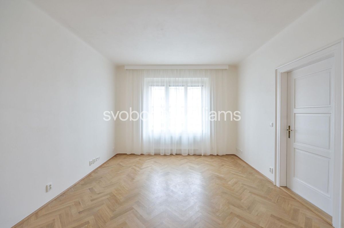 Pronájem bytu 2+1 71 m² – fotografie 2