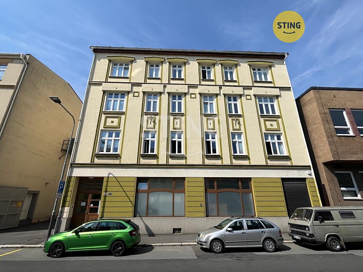 Gewerbefläche zur Miete, 113 m² (1 von 14)