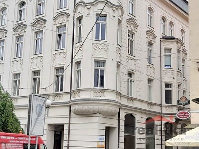 Pronájem komerčního prostoru, 28 m² (2 z 5)