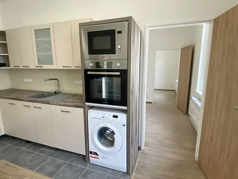Pronájem bytu 2+1 44 m², Praha – náhled fotky 3