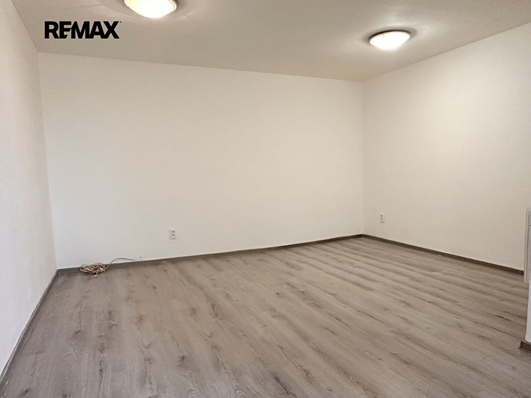 Квартира 1+kk на продаж, 27 м² (6 з 8)