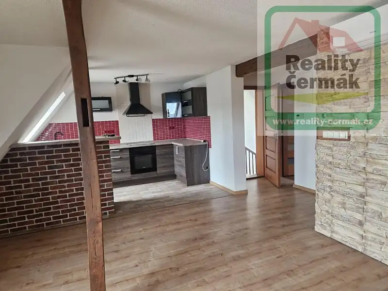 Prodej bytu 3+kk 101 m², Holýšov – náhled fotky 2