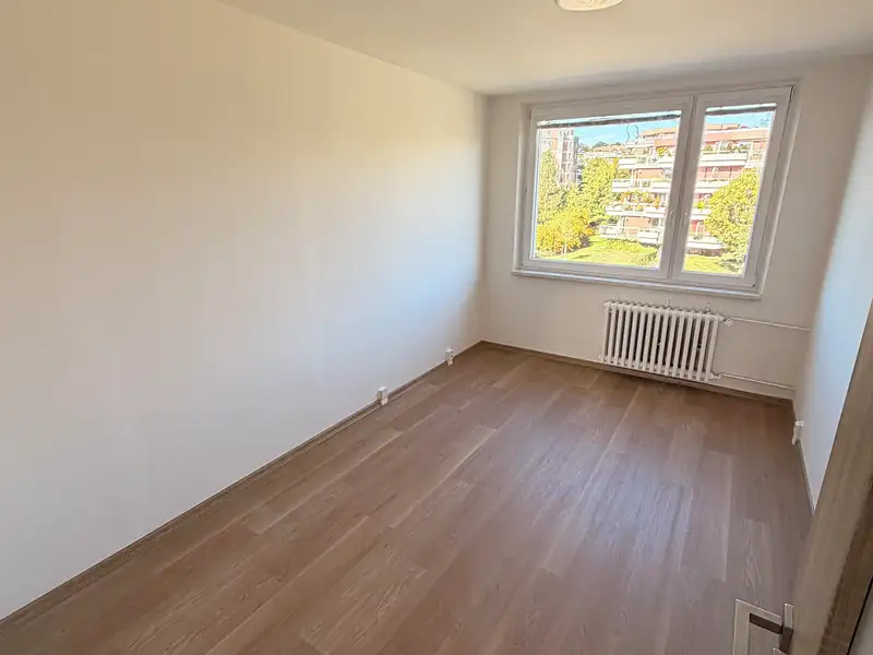Pronájem bytu 4+kk 100 m², Praha – náhled fotky 1